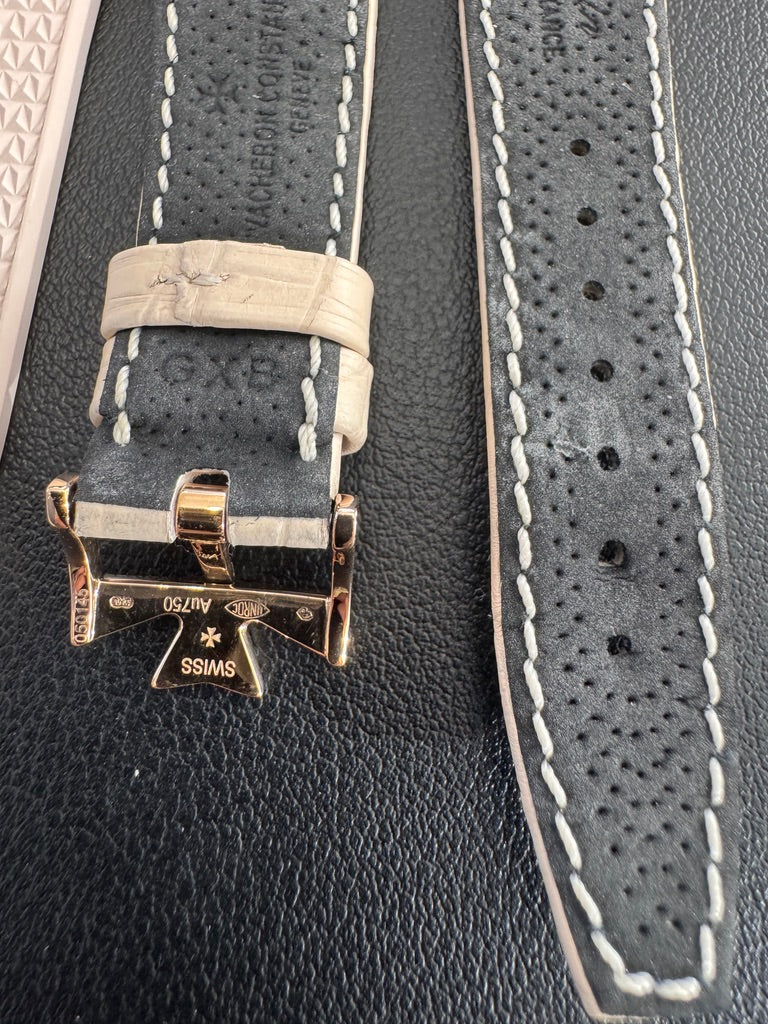 VACHERON CONSTANTIN OVERSEAS PINK GOLD REF: 2305V/100R-B077