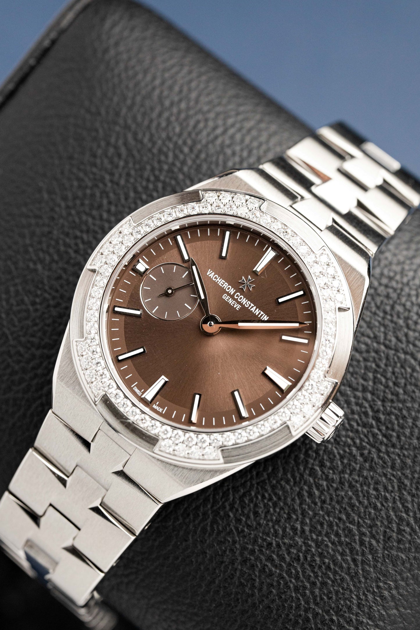 VACHERON CONSTANTIN OVERSEAS BROWN DIAMONDS 37MM REF: 2305V/100A-B171