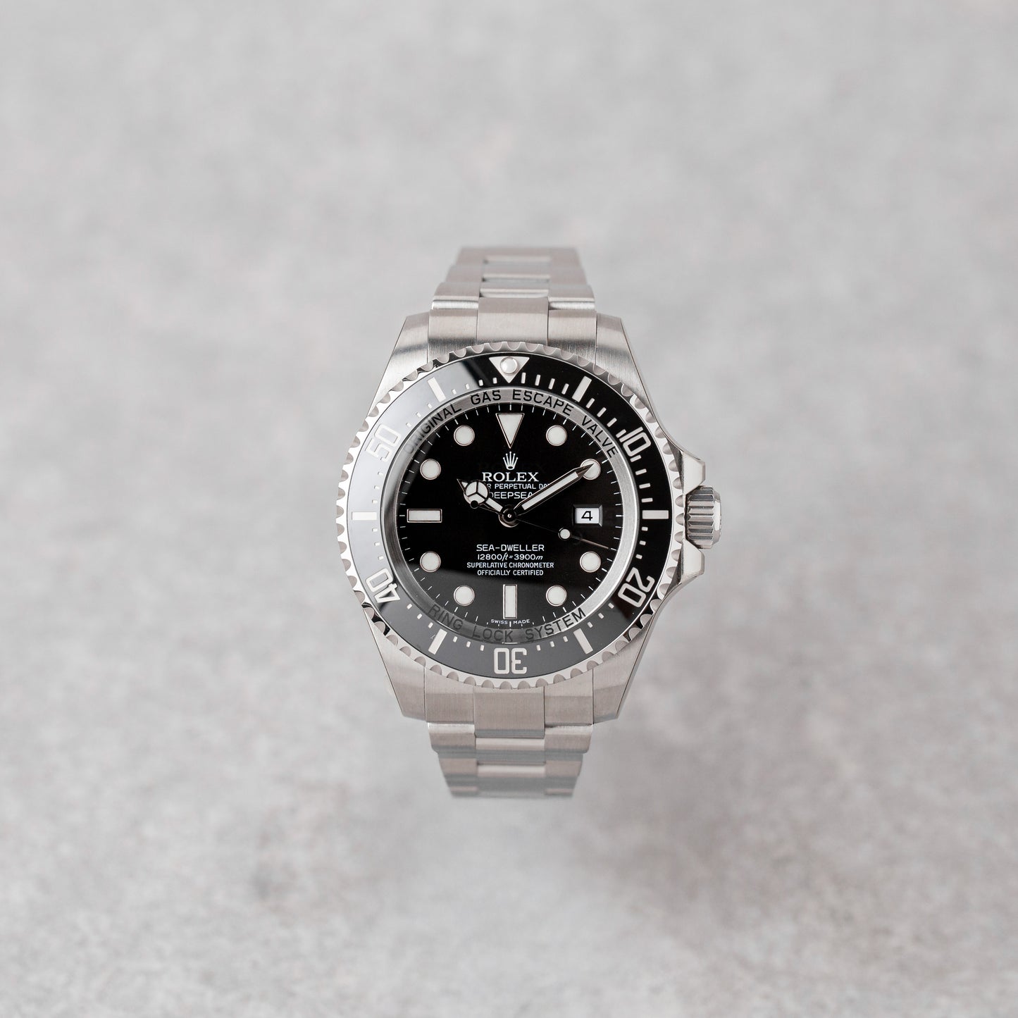 ROLEX SEA-DWELLER DEEPSEA REF: 116660 (NOS)