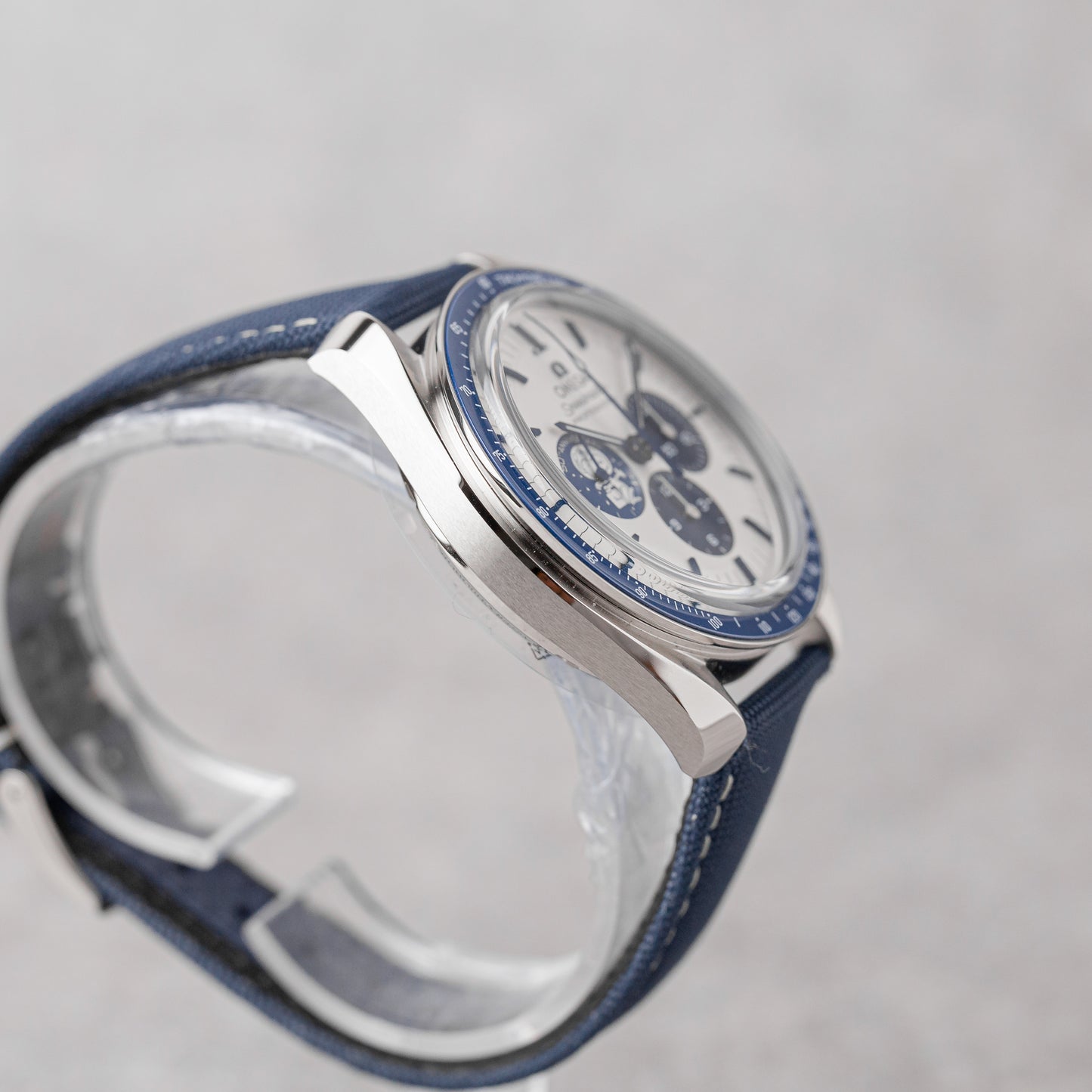 OMEGA SPEEDMASTER 'SILVER SNOOPY AWARD' REF: 310.32.42.50.02.001