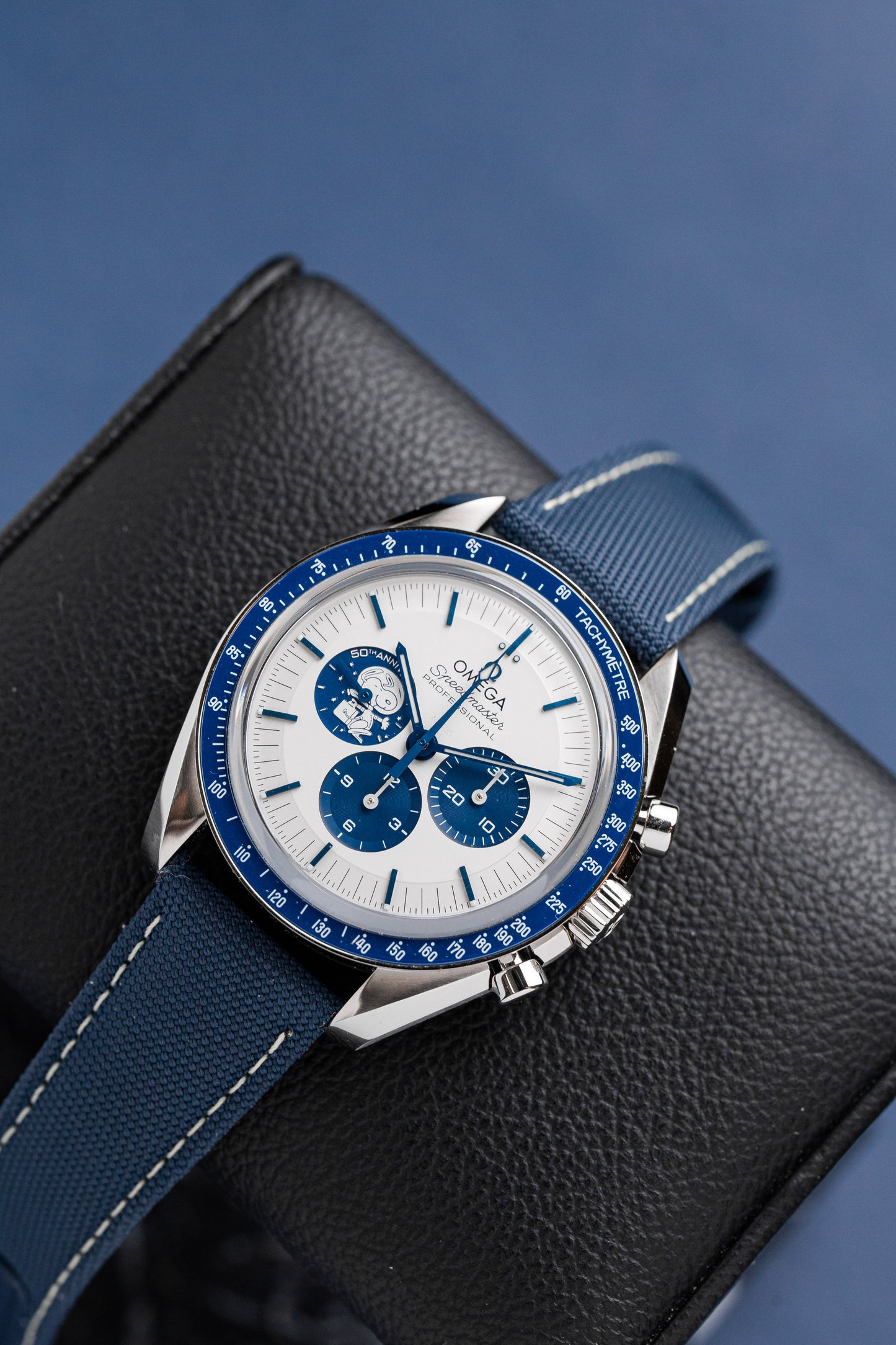 OMEGA SPEEDMASTER 'SILVER SNOOPY AWARD' REF: 310.32.42.50.02.001