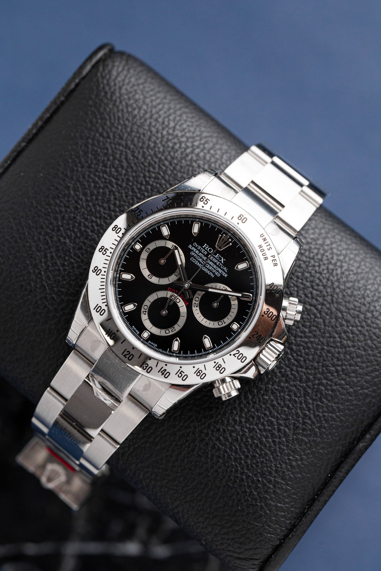 ROLEX DAYTONA "BLACK DIAL" NOS/STICKERS REF: 116520 (2009)