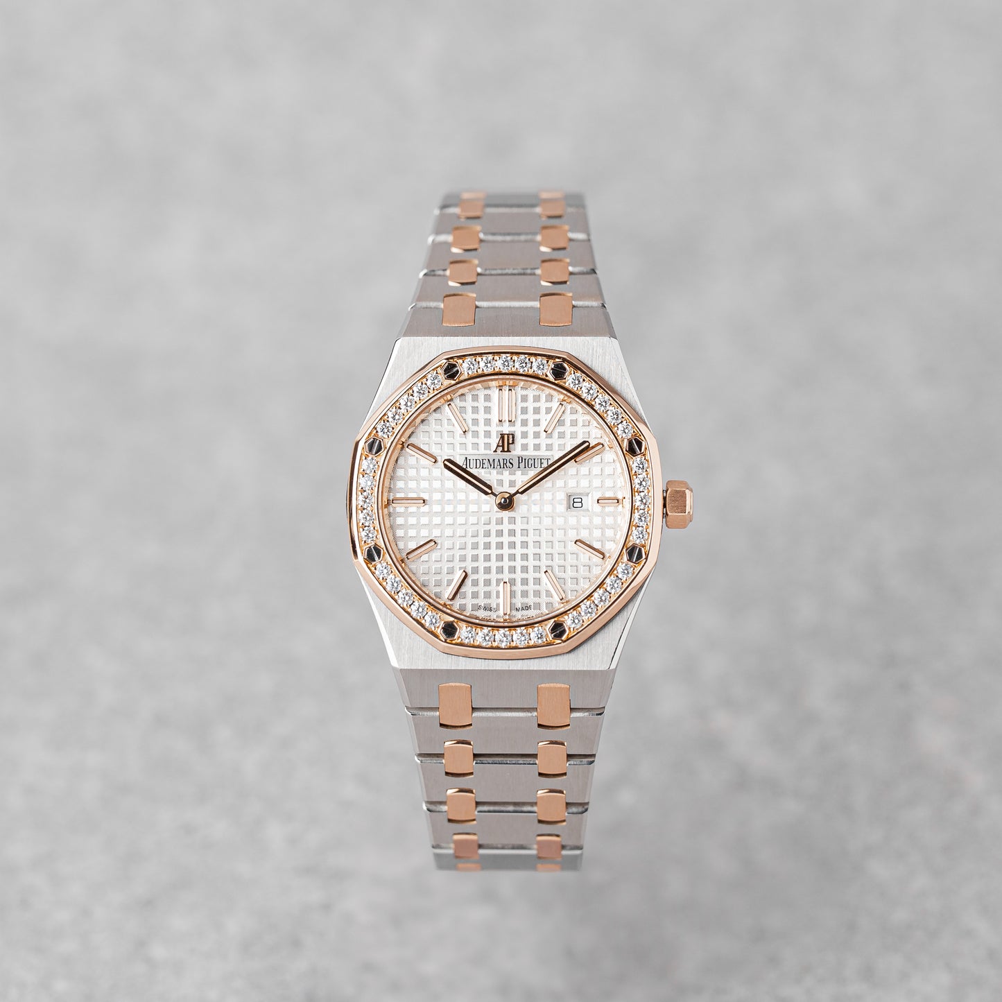 AUDEMARS PIGUET LADY ROYAL OAK 33MM REF: 67651SR