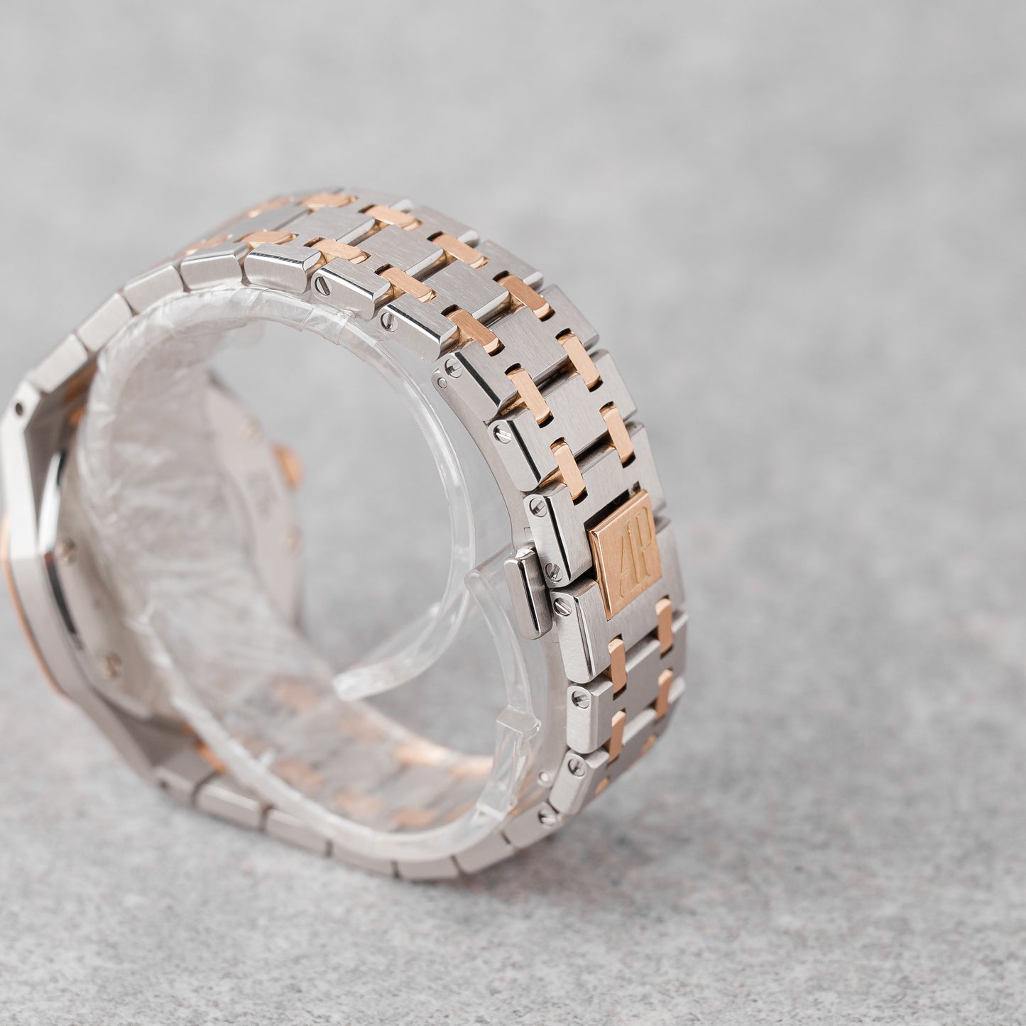 AUDEMARS PIGUET LADY ROYAL OAK 33MM REF: 67651SR