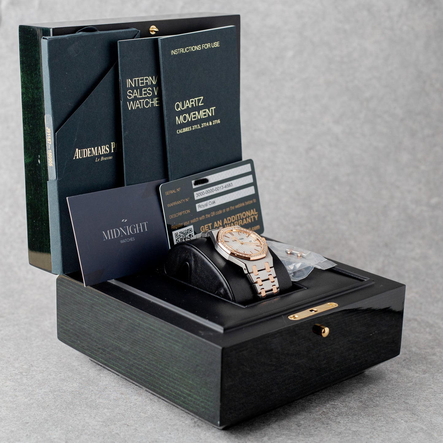 AUDEMARS PIGUET LADY ROYAL OAK 33MM REF: 67651SR