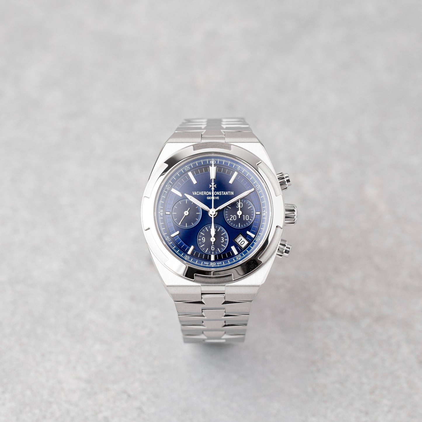 VACHERON CONSTANTIN OVERSEAS CHRONOGRAPH BLUE REF: 5500V/110A-B148 (2018)