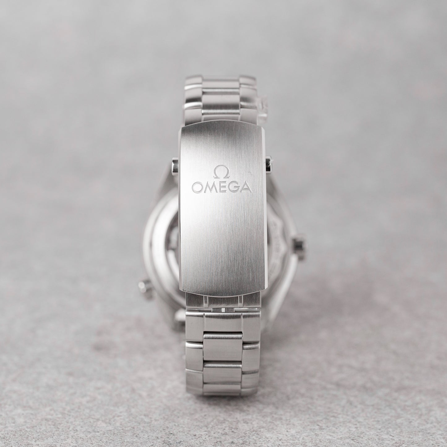 OMEGA SEAMASTER PLANET OCEAN REF: 215.30.44.21.03.001 (2025)