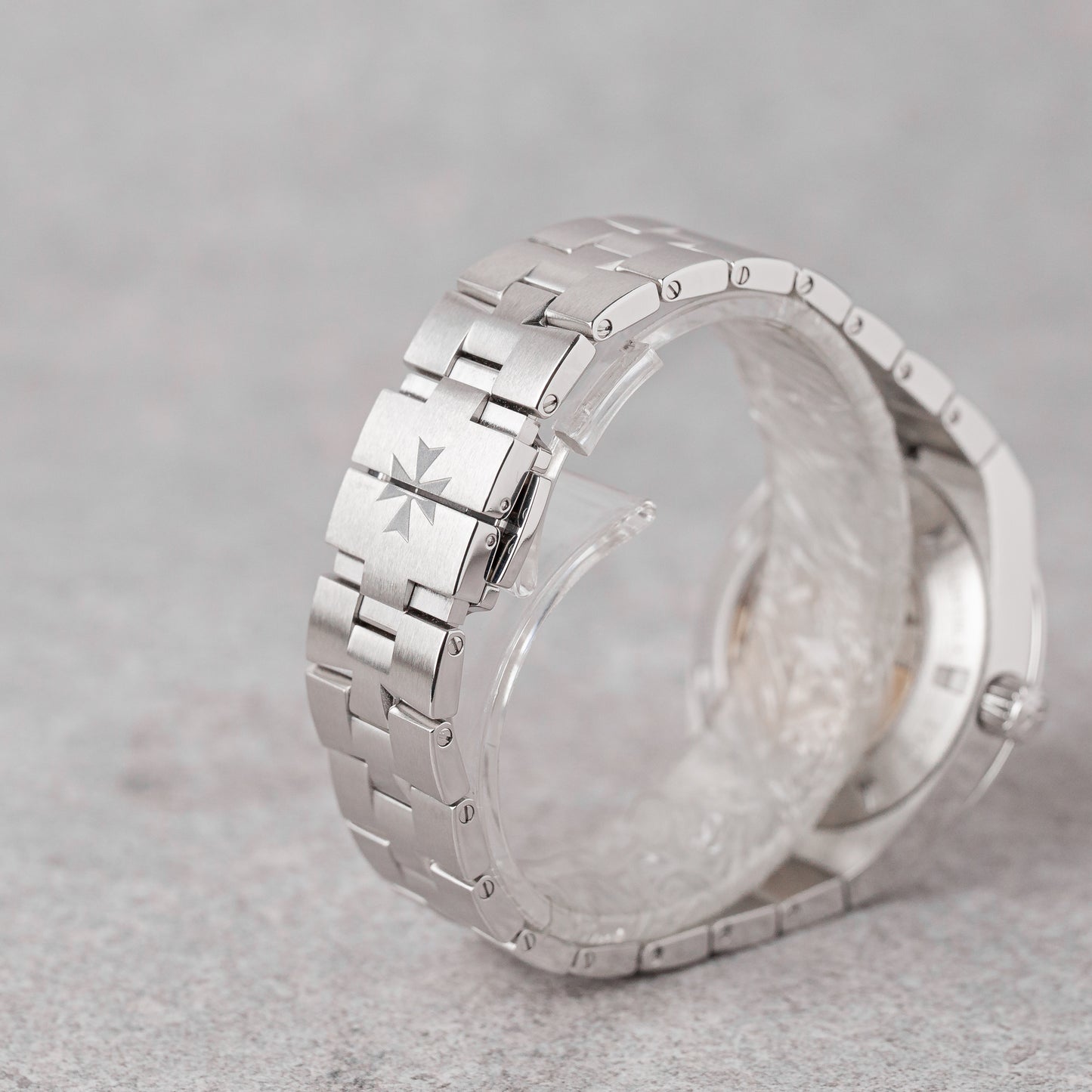 VACHERON CONSTANTIN OVERSEAS BROWN DIAMONDS 37MM REF: 2305V/100A-B171