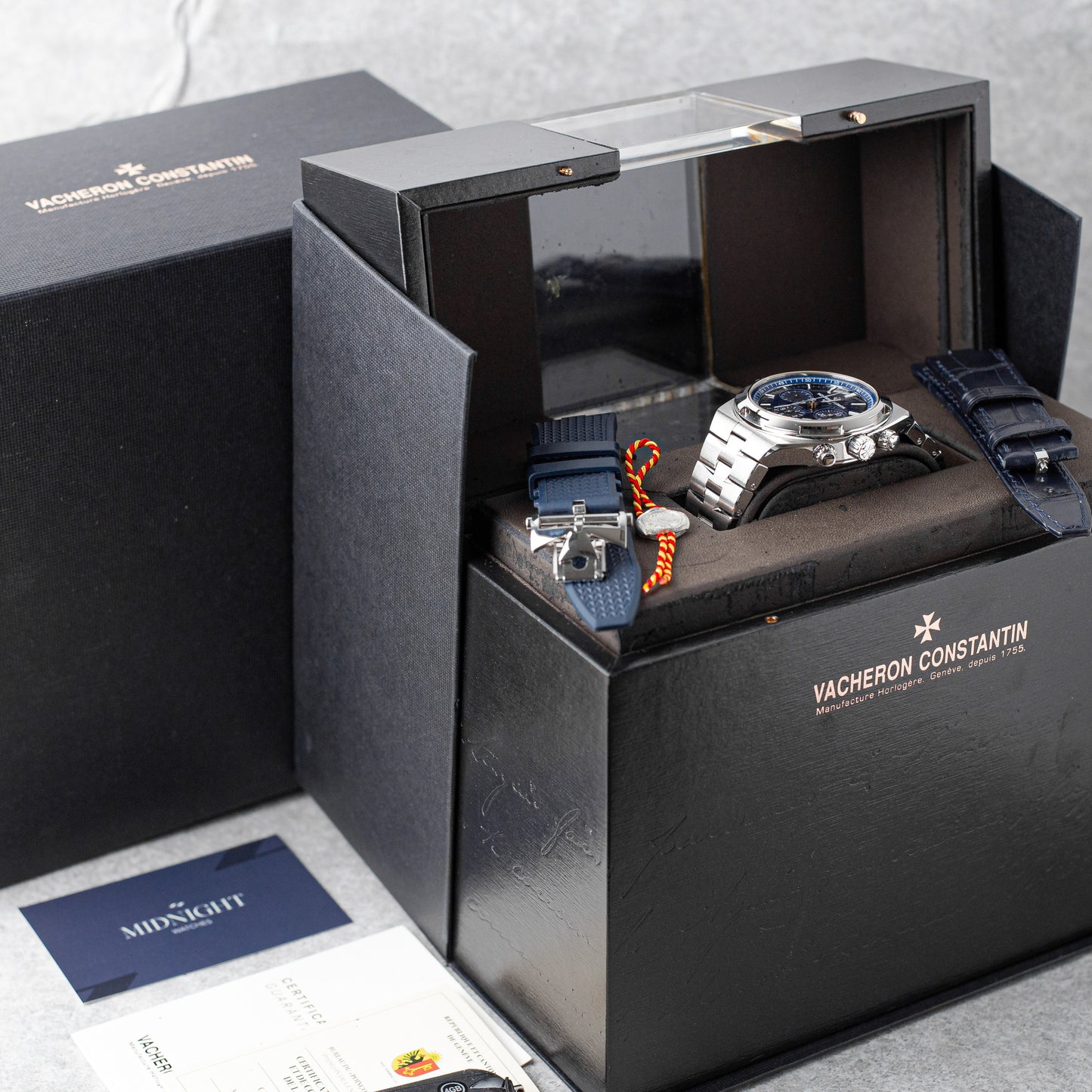 VACHERON CONSTANTIN OVERSEAS CHRONOGRAPH BLUE REF: 5500V/110A-B148 (2018)