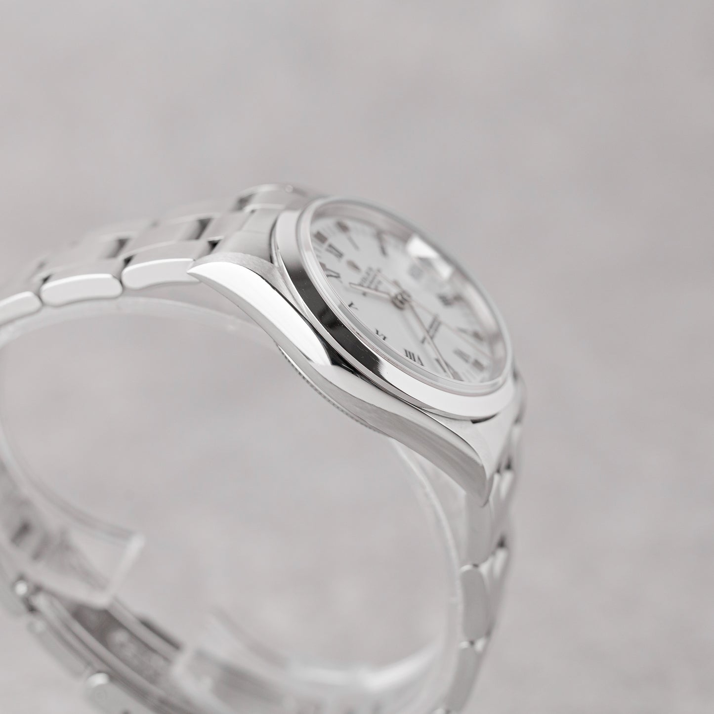 ROLEX OYSTER PERPETUAL DATE REF: 15200 (1997)