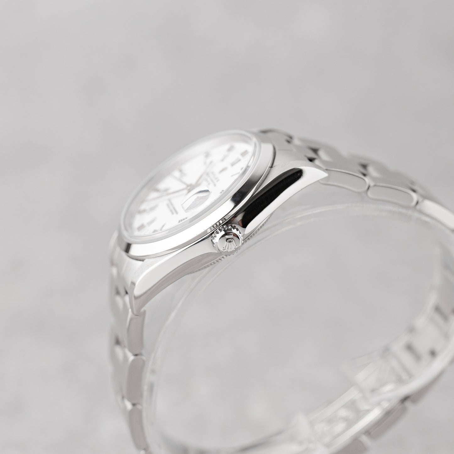 ROLEX OYSTER PERPETUAL DATE REF: 15200 (1997)