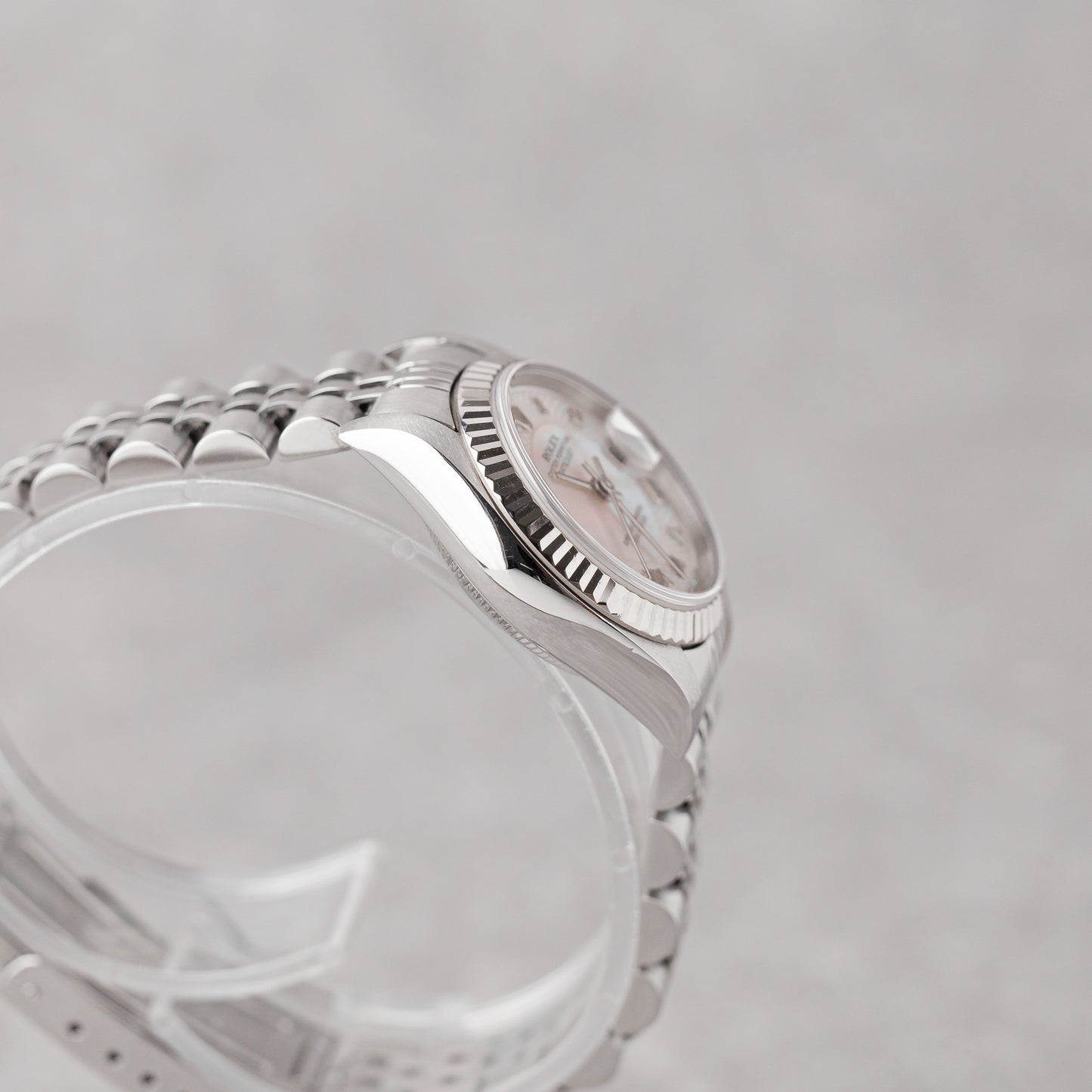 ROLEX LADY-DATEJUST 26 MOTHER OF PEARL DIAL REF: 79174