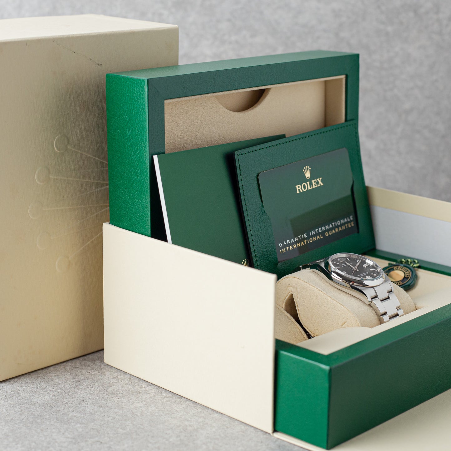 ROLEX OYSTER PERPETUAL 36 BLACK REF: 126000 (2025)