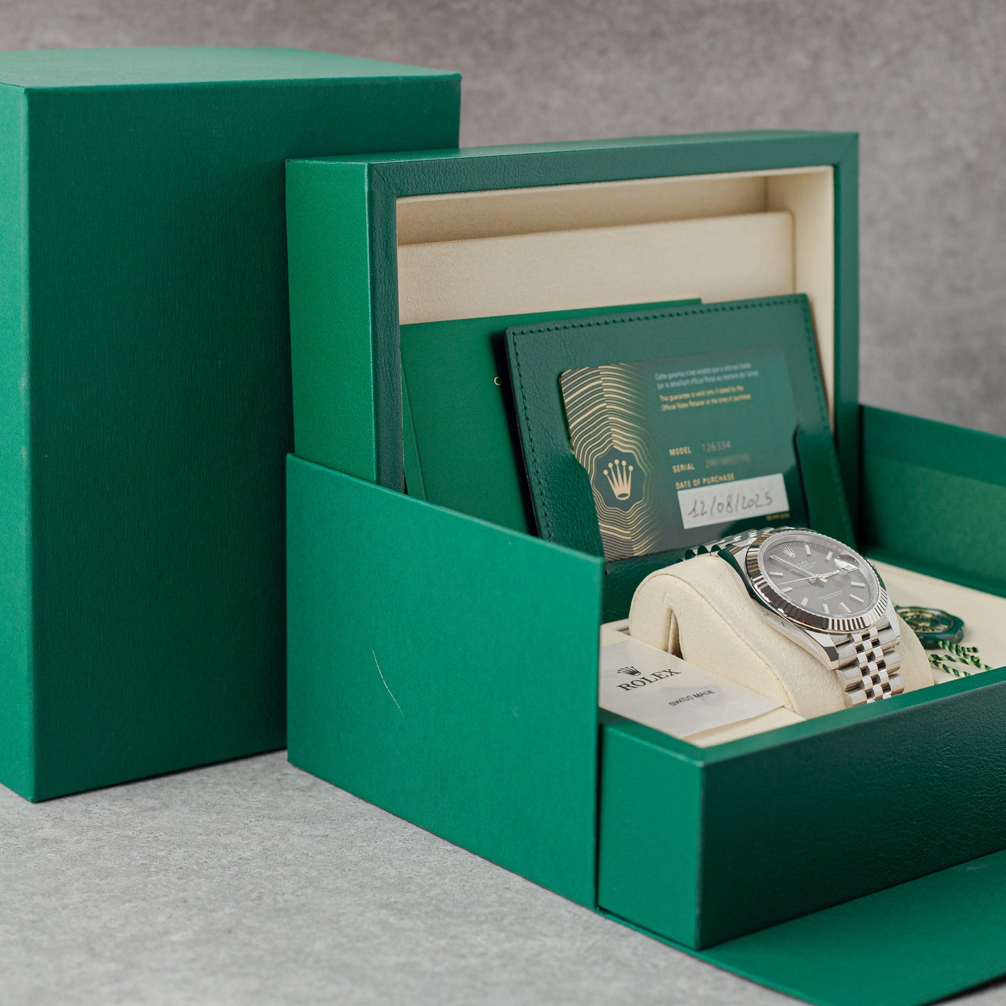 ROLEX DATEJUST 41 RHODIUM DIAL REF: 126334 (2025)