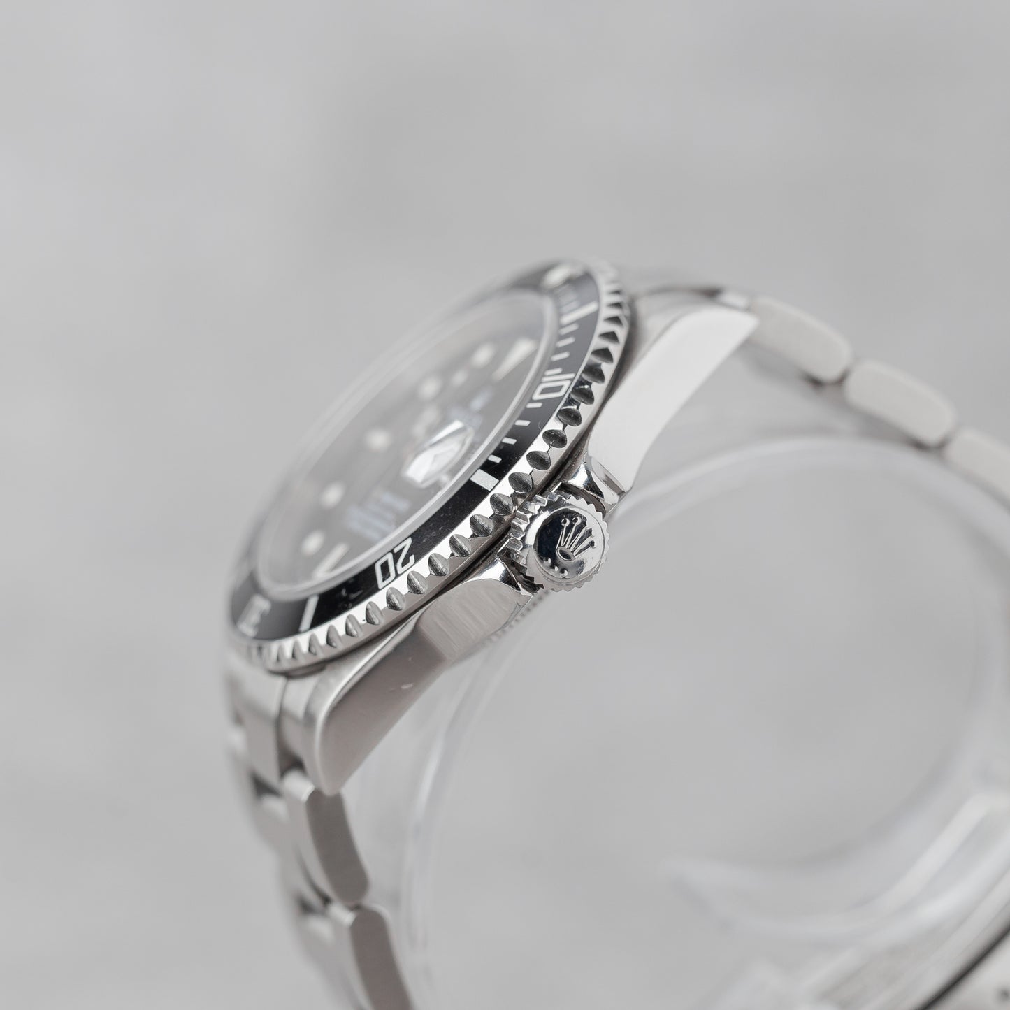 ROLEX SUBMARINER REF: 16610
