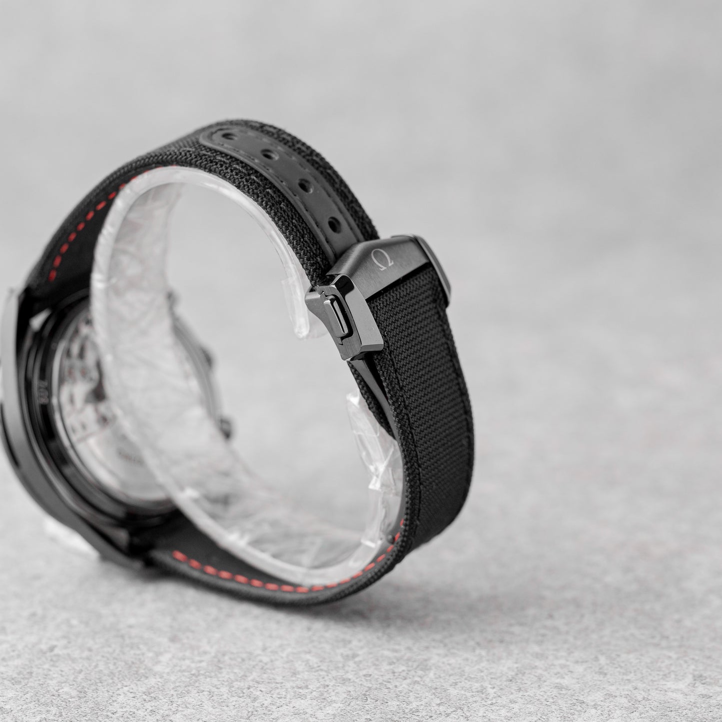 OMEGA SPEEDMASTER DARK SIDE OF THE MOON REF: 311.92.44.51.01.003