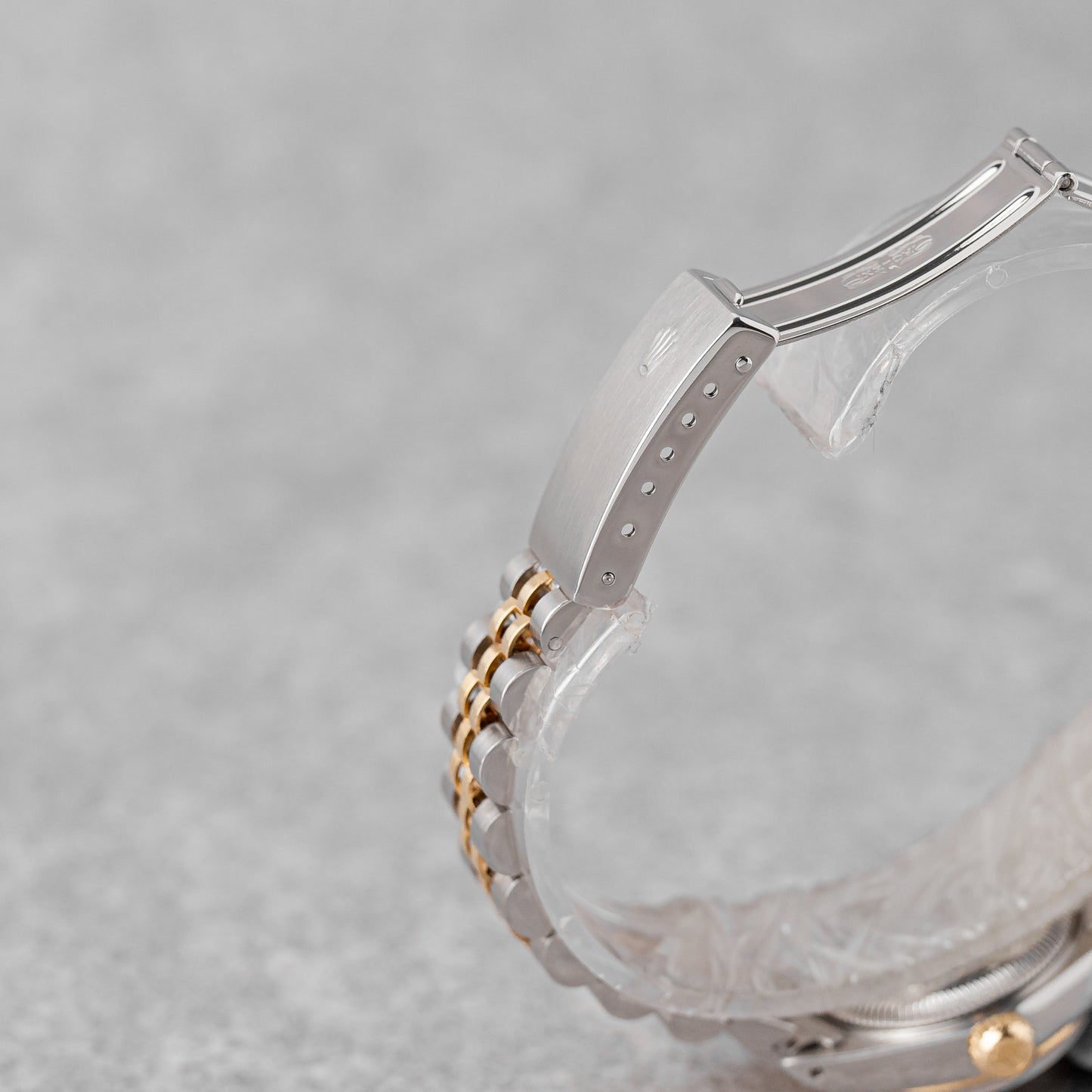 ROLEX LADY-DATEJUST 26 CHAMPAGNE MOTIF DIAL REF: 69173