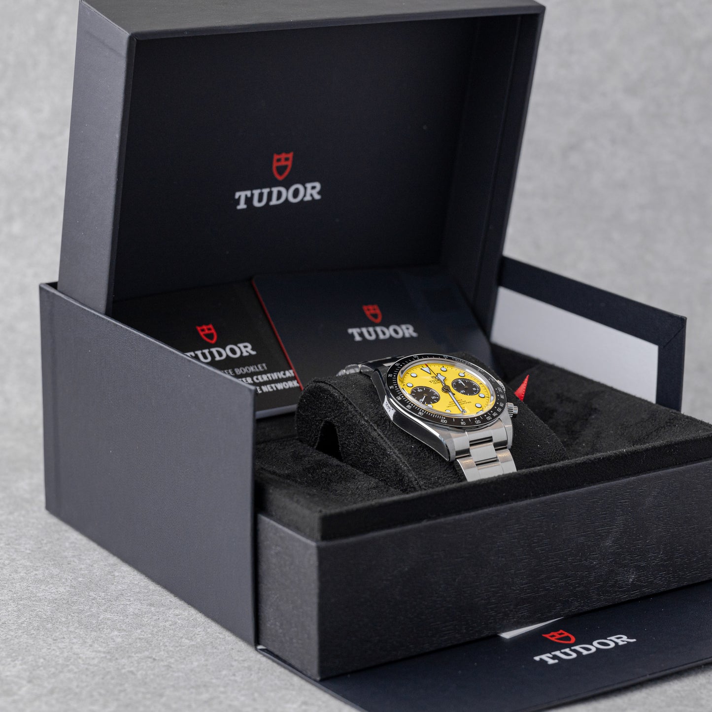 TUDOR BLACK BAY CHRONO "BUMBLEBEE" REF: 79310N