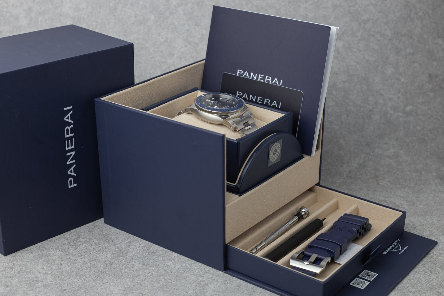 PANERAI LUMINOR SUBMERSIBLE BLU NOTTE