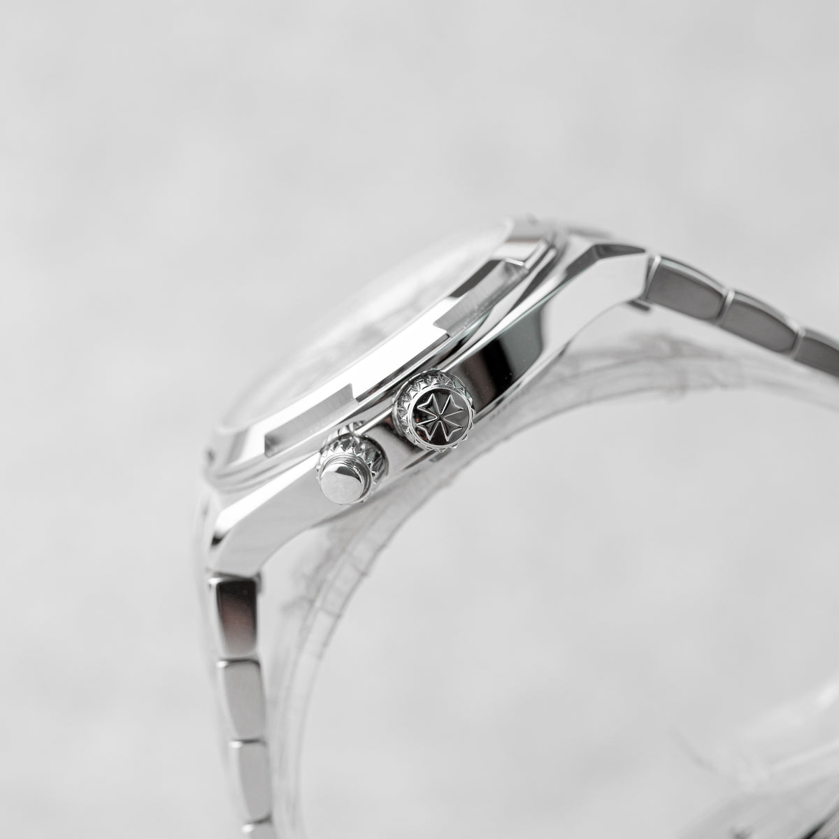 VACHERON CONSTANTIN OVERSEAS DUAL TIME SILVER REF: 7920V/210A-B333