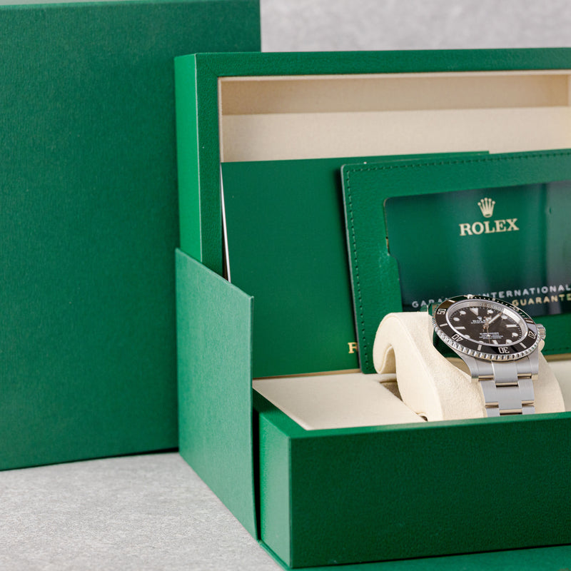 ROLEX SUBMARINER NO DATE REF: 124060