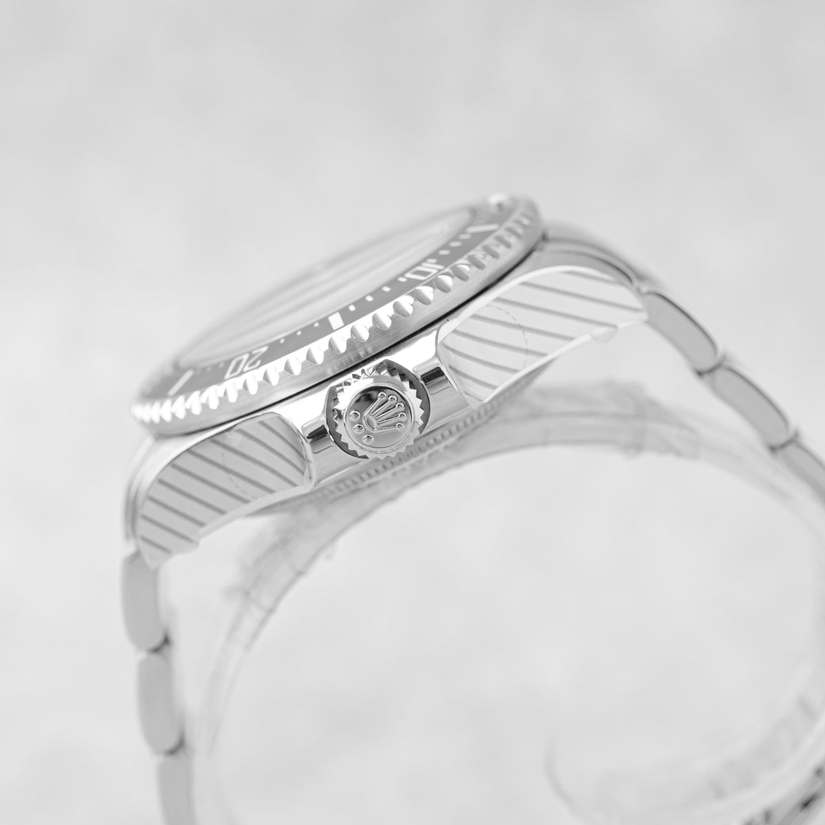 ROLEX SEA-DWELLER DEEPSEA REF: 116660