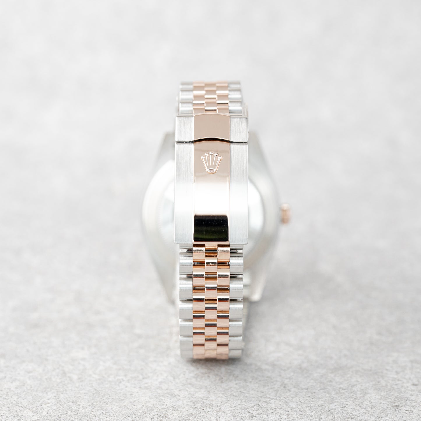 ROLEX DATEJUST 41 SUNDUST DIAL REF: 126331