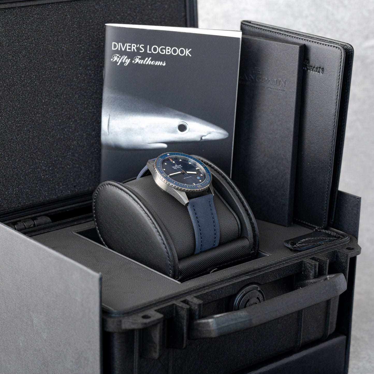 BLANCPAIN FIFTY FATHOMS BATHYSCAPHE BLUE REF: 5000-0240-O52A