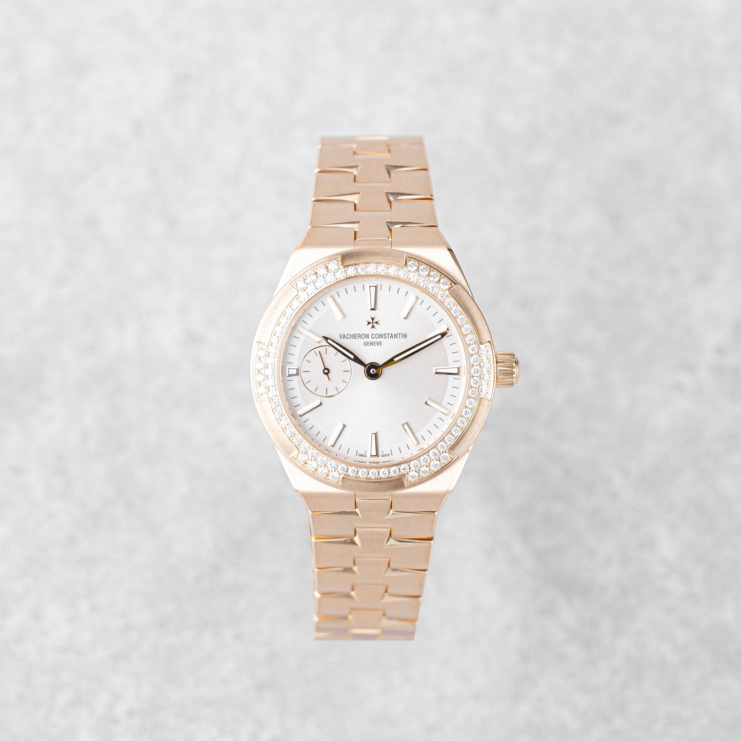 VACHERON CONSTANTIN OVERSEAS PINK GOLD REF: 2305V/100R-B077