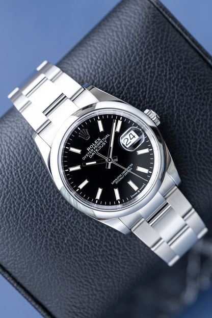 ROLEX DATEJUST 36 BLACK OYSTER REF: 126200