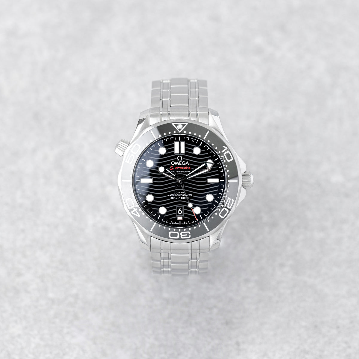 OMEGA SEAMASTER DIVER 300M BLACK DIAL REF: 210.30.42.20.01.001