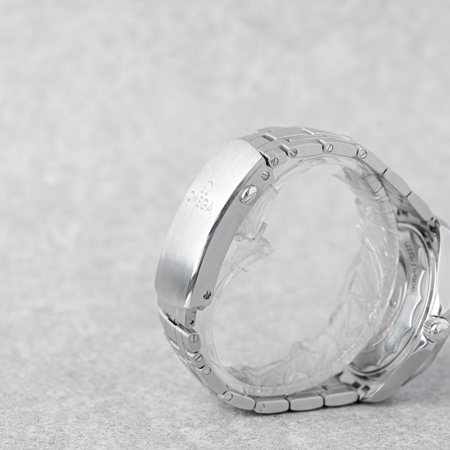 OMEGA SEAMASTER DIVER 300M BLACK DIAL REF: 210.30.42.20.01.001
