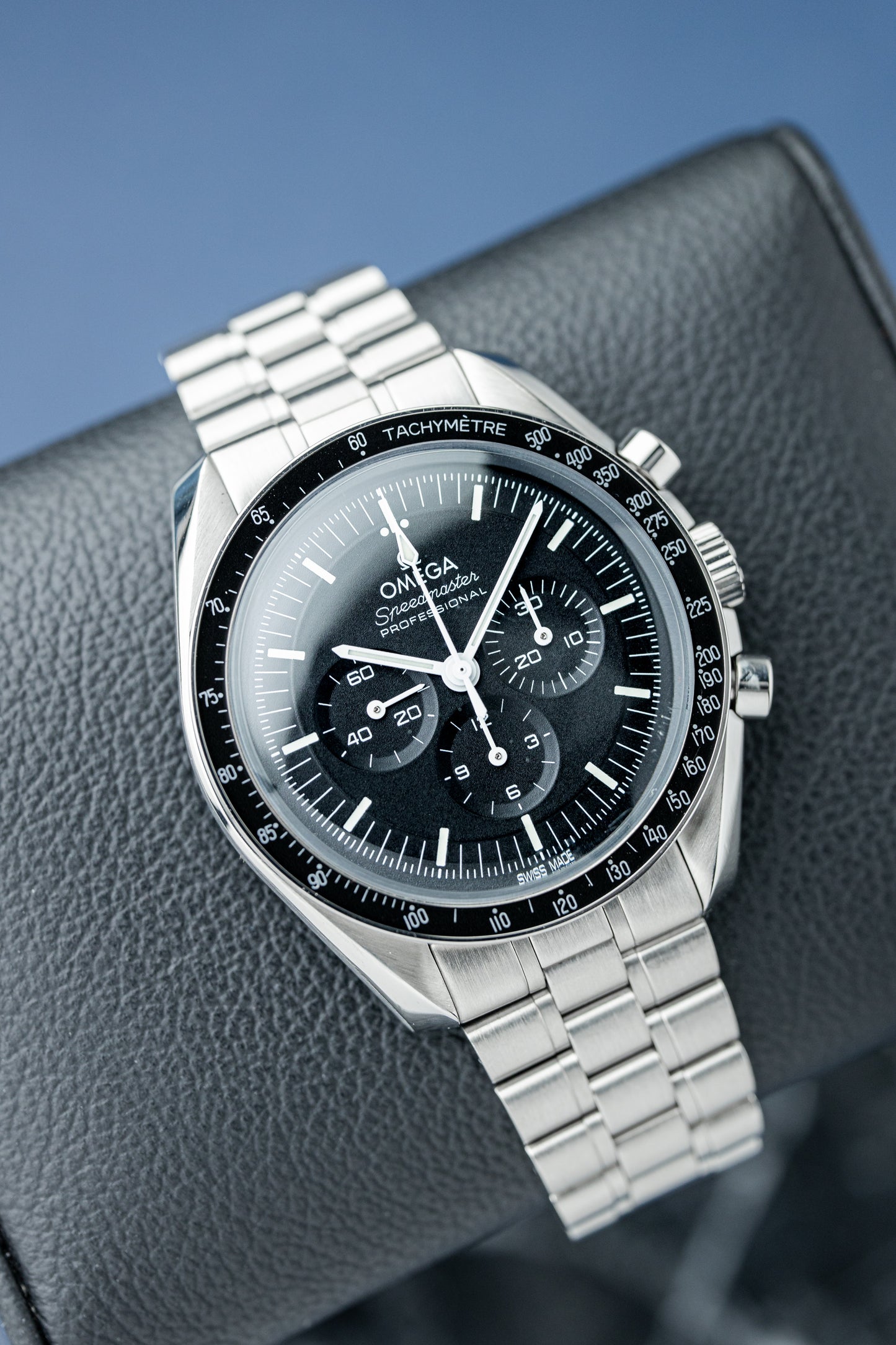 OMEGA SPEEDMASTER MOONWATCH REF: 310.30.42.50.01.001 (2021)