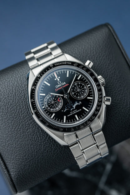 OMEGA SPEEDMASTER FASE DA LUA REF: 304.30.44.52.01.001 (2017)