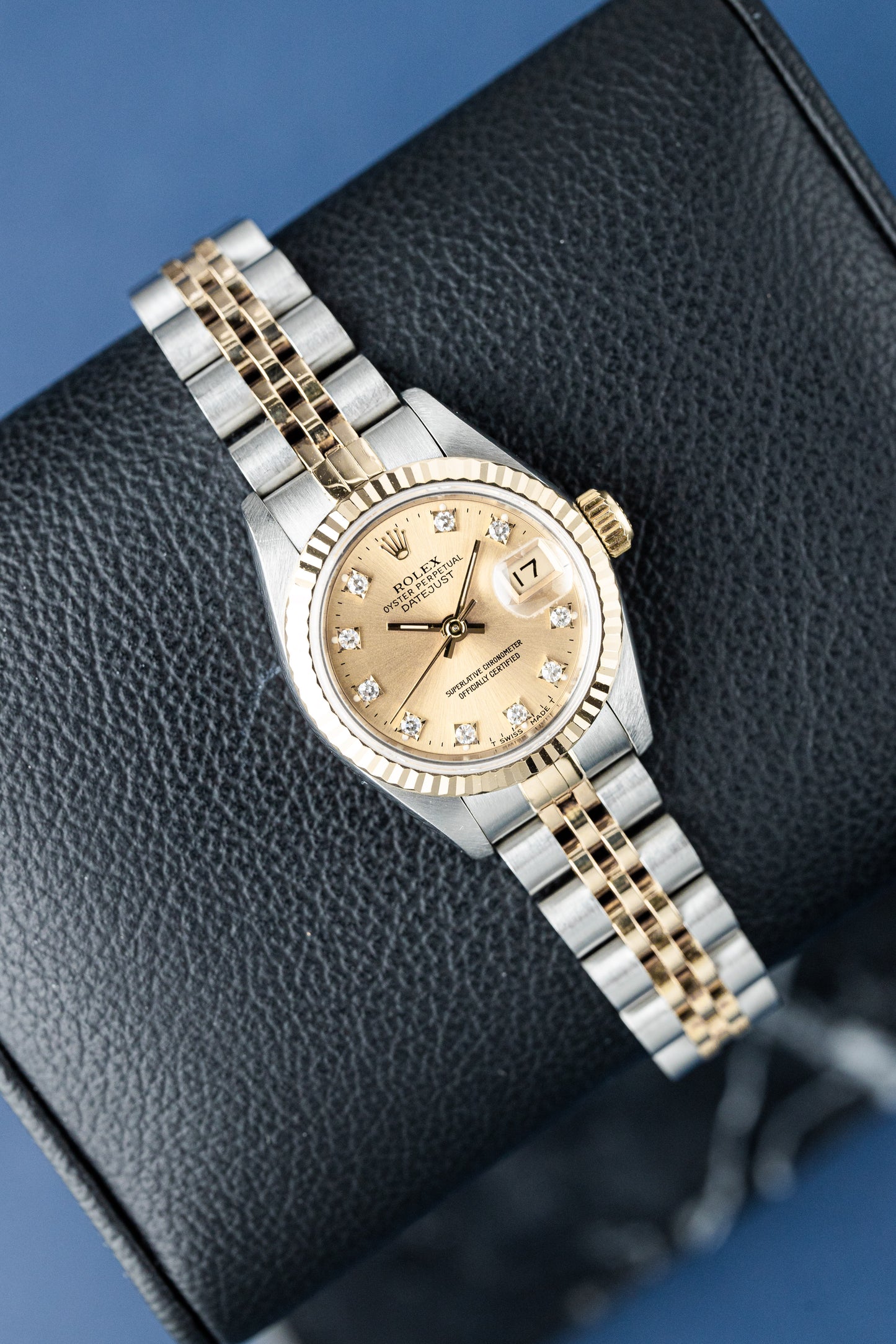ROLEX LADY-DATEJUST 26 MOSTRADOR CHAMPANHE COM DIAMANTE REF: 69173 (1993)