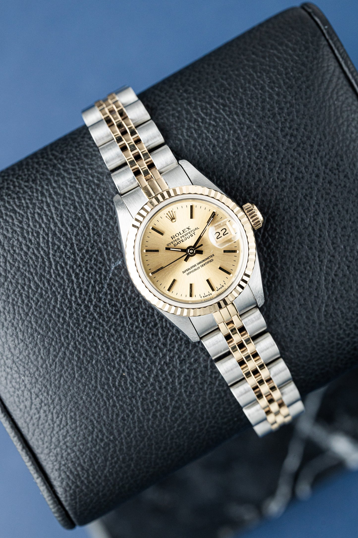 ROLEX LADY-DATEJUST 26 CHAMPAGNE DIAL REF: 69173 (1991)