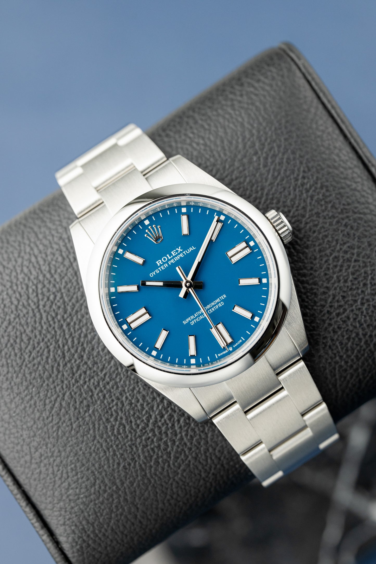 ROLEX OYSTER PERPETUAL 41 MED BLUE REF: 134300 (2025)