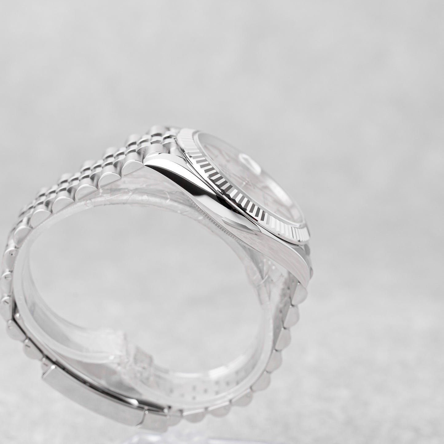 ROLEX DATEJUST 41 DIAL PRATEADO REF: 126334