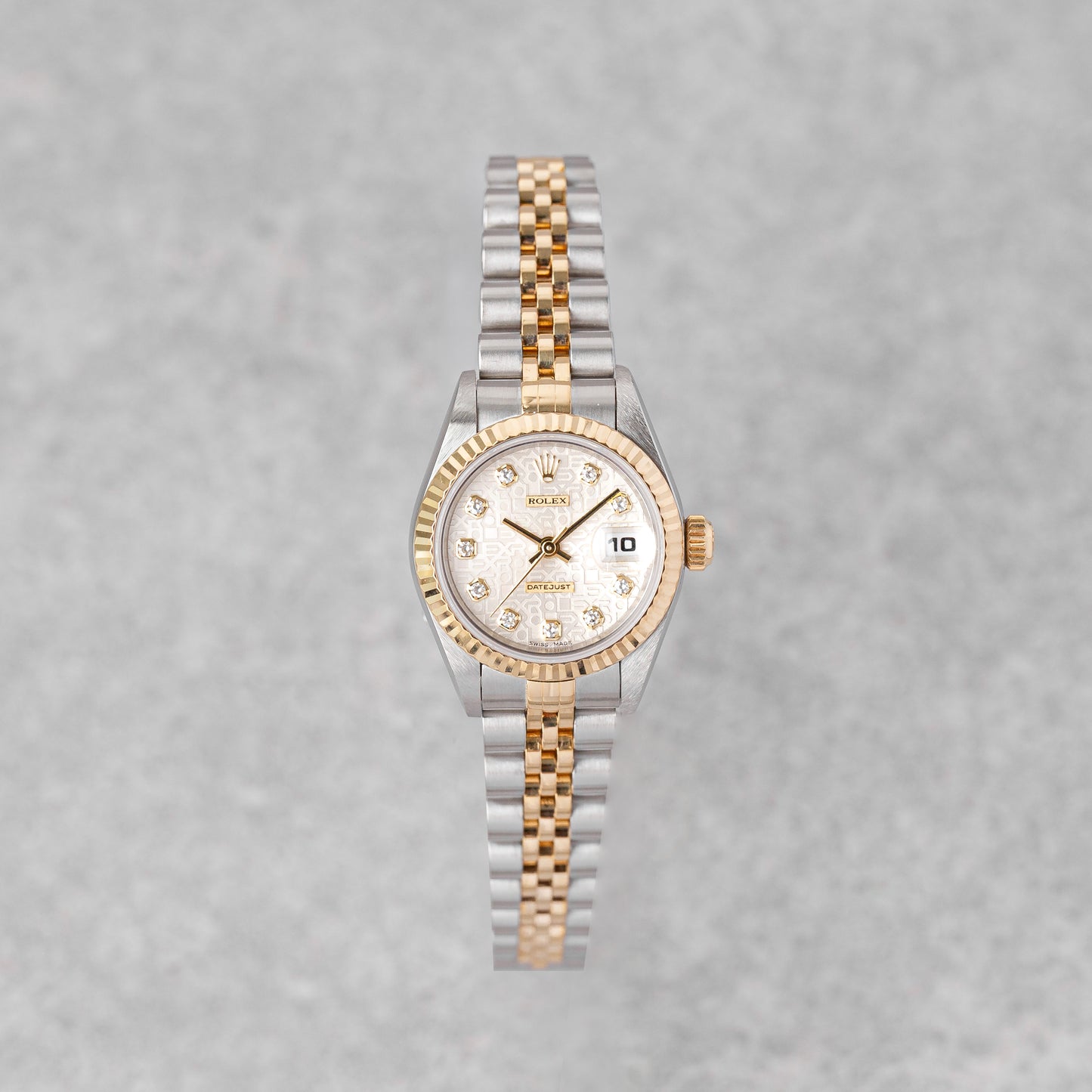 ROLEX LADY-DATEJUST 26 DIAL PRATEADO COM DIAMANTES REF: 69173 (1997)