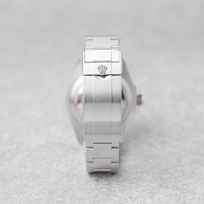 ROLEX SUBMARINER NO DATE REF: 124060