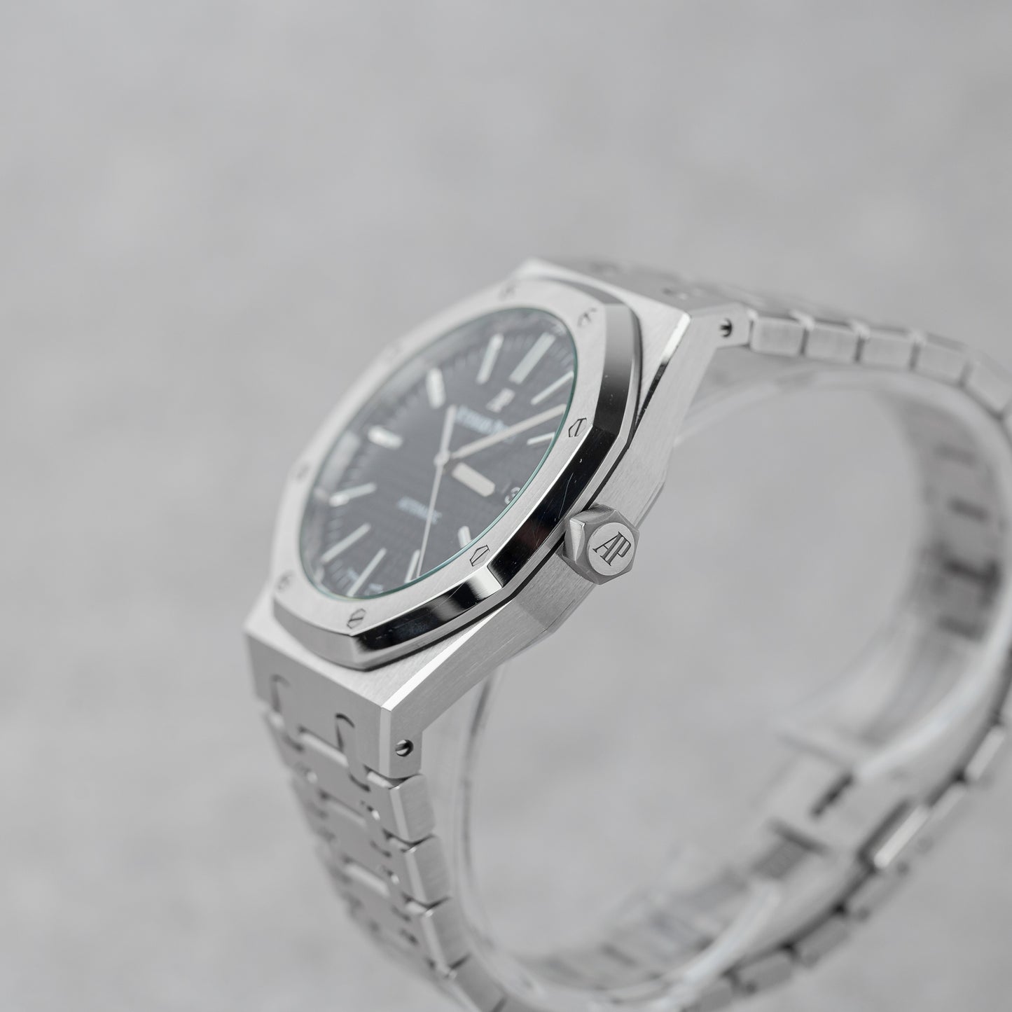 AUDEMARS PIGUET ROYAL OAK 41MM BLACK REF: 15400ST
