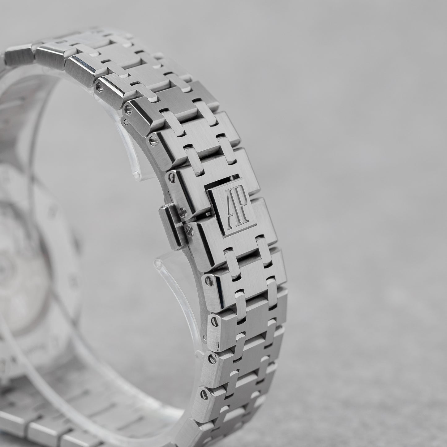 AUDEMARS PIGUET ROYAL OAK 41MM BLACK REF: 15400ST
