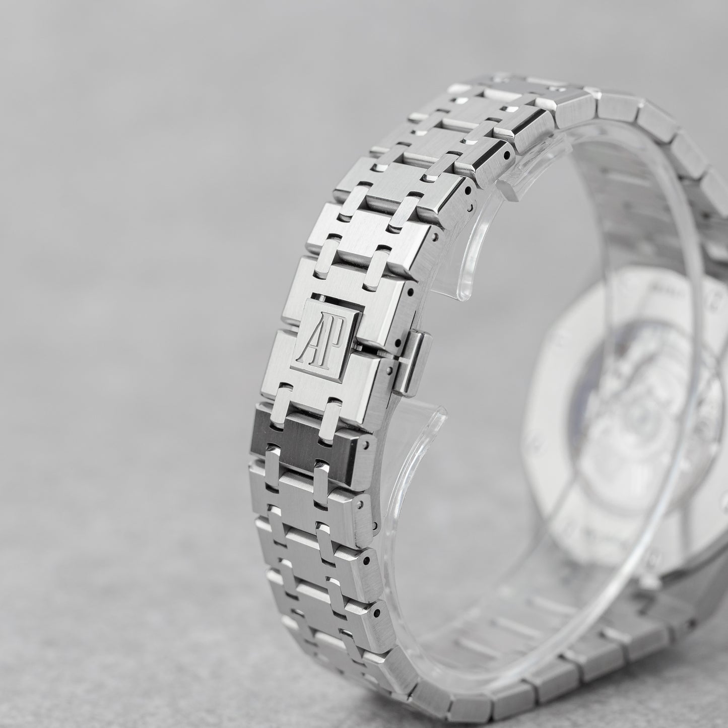 AUDEMARS PIGUET ROYAL OAK 41MM BLACK REF: 15400ST