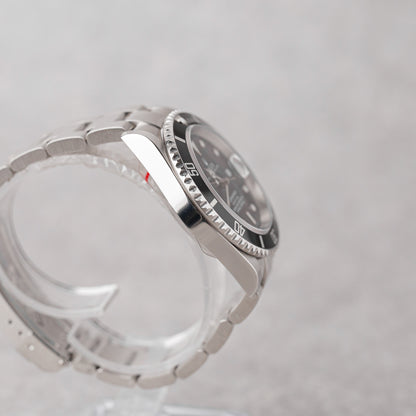 ROLEX SUBMARINER REF: 16610 (NOS)