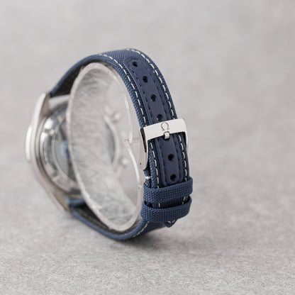 OMEGA SPEEDMASTER 'SILVER SNOOPY AWARD' REF: 310.32.42.50.02.001 (2026)
