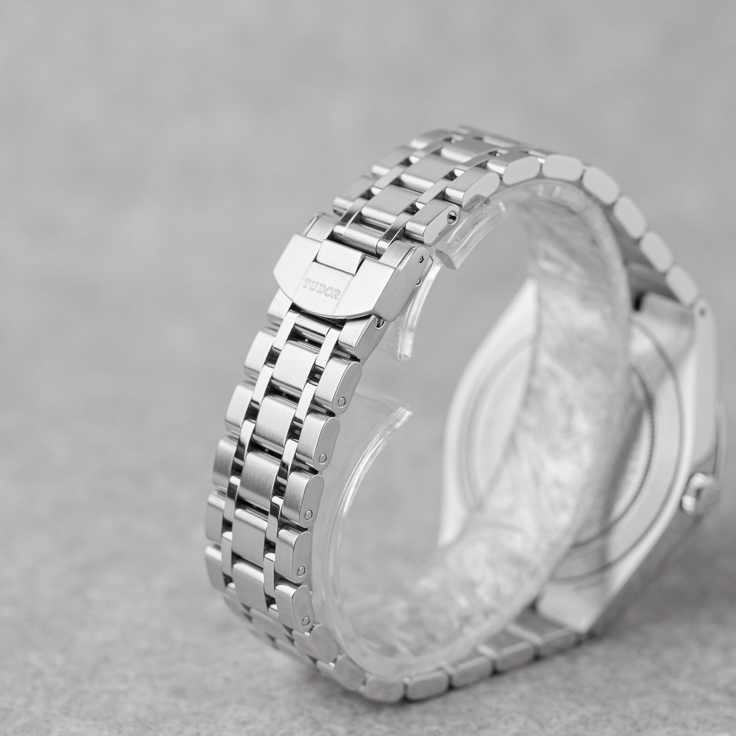 TUDOR ROYAL 41 REF: 28600
