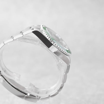 ROLEX SUBMARINER DATE 'STARBUCK' REF: 126610LV (2026)