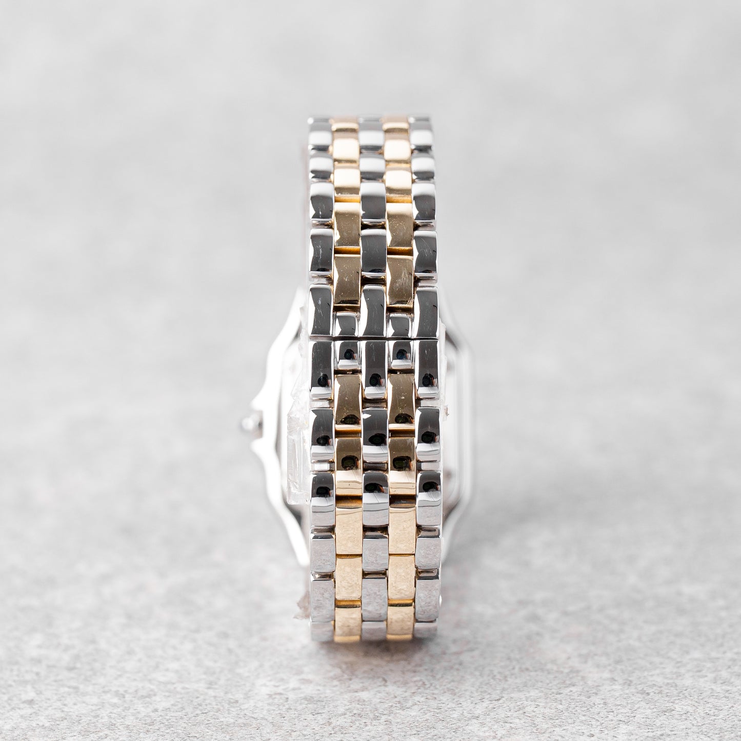 CARTIER PANTHERE MEDIUM S&G REF: W2PN0019 (2025)