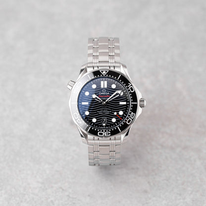 OMEGA SEAMASTER DIVER 300M BLACK DIAL REF: 210.32.42.20.01.001 (2022)