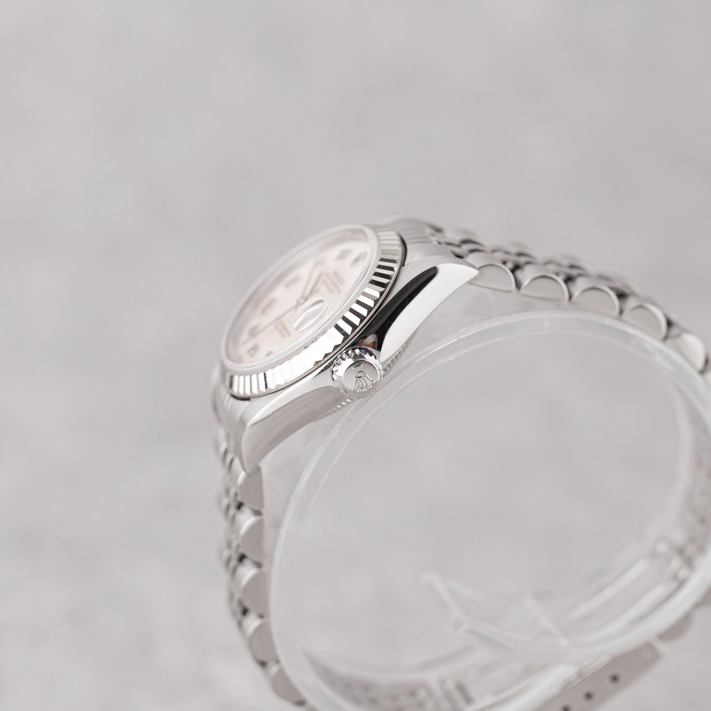 ROLEX LADY-DATEJUST 26 MOTHER OF PEARL DIAL REF: 79174